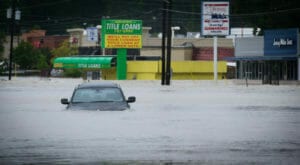 Auto-Insurance-and-your-flooded-car